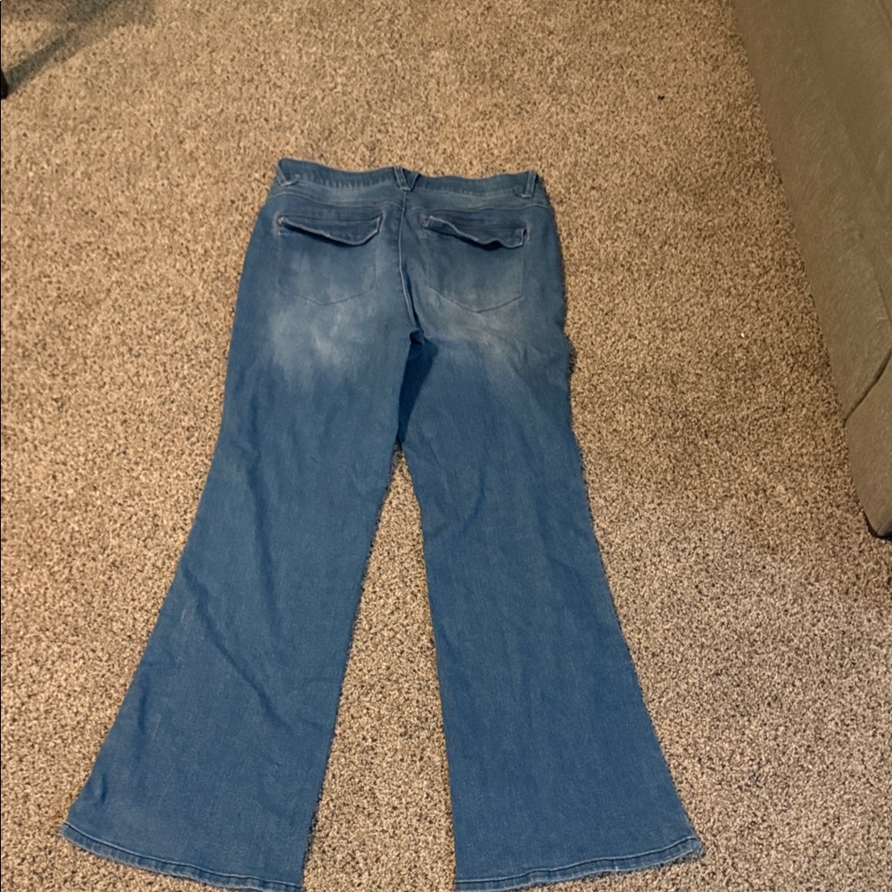 Democracy Ab-Solution Double Seam Wise Leg  Flare Jeans - Picture 6 of 6